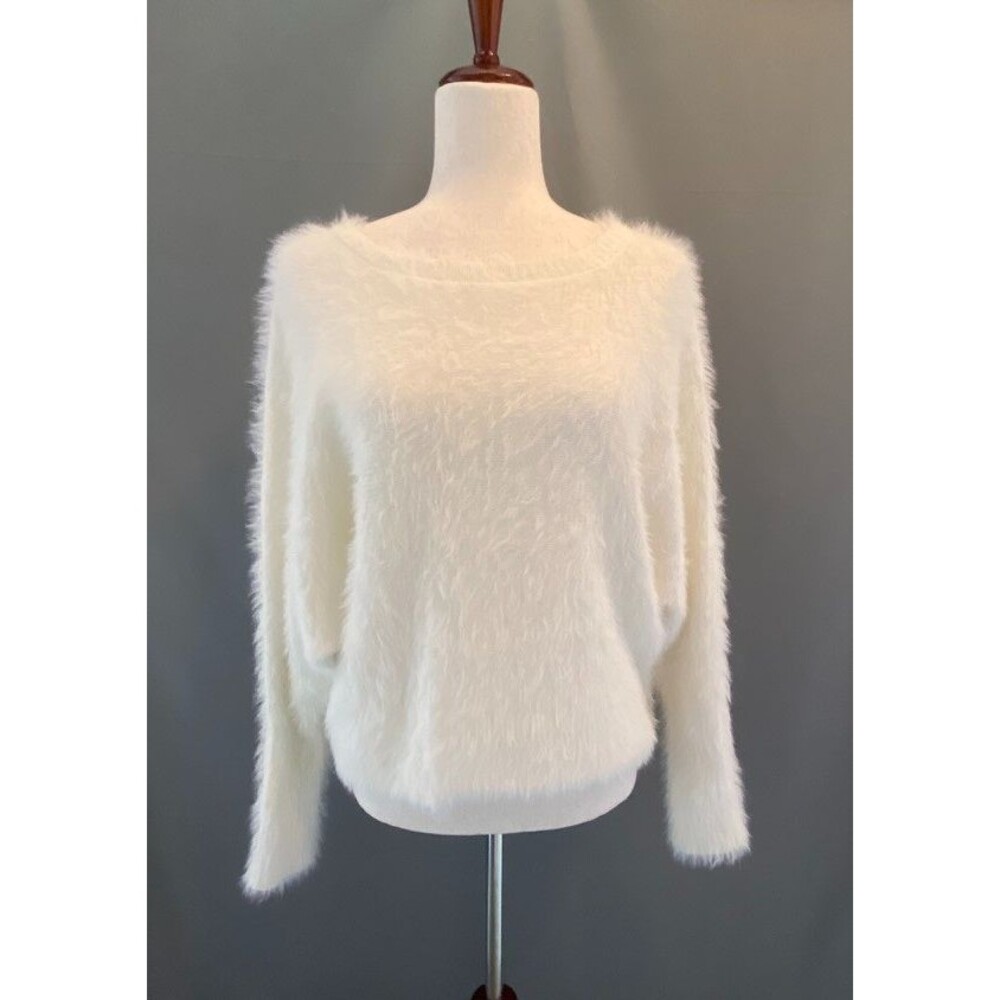 Jessica Simpson Eyelash Sweater Women's Small Cream Fuzzy Boat Neck Cozy Knit
